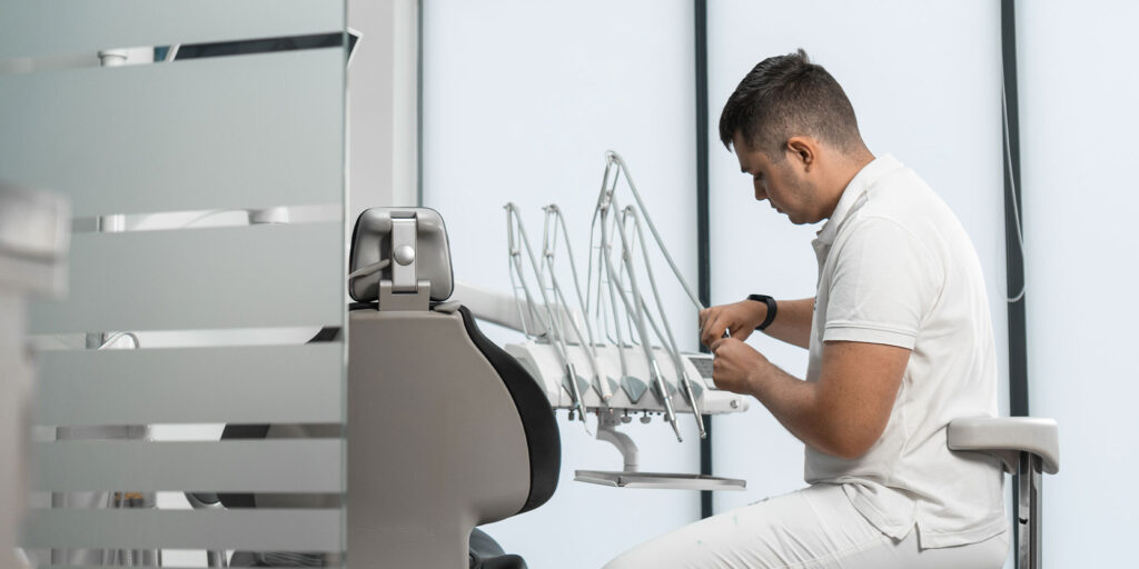 dr with latest equipment